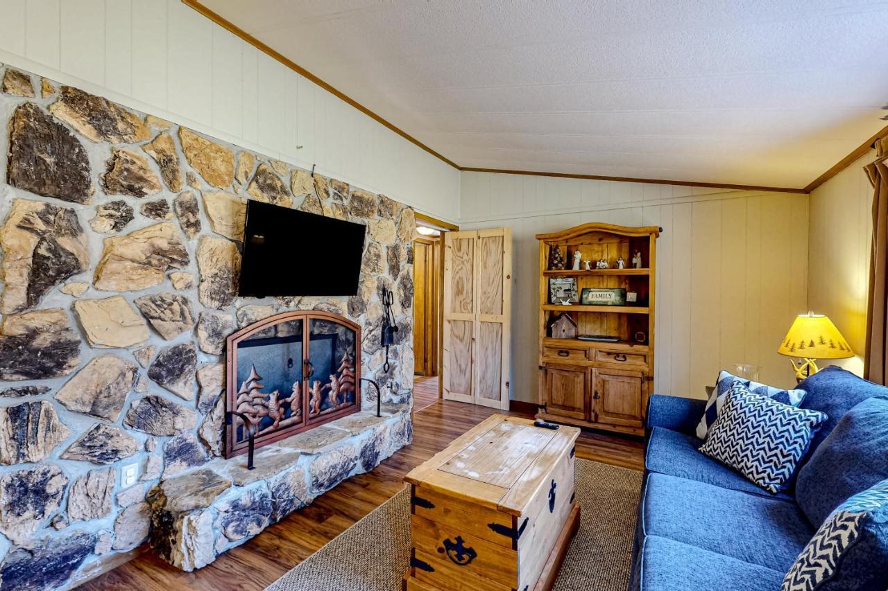 Pine Woods Cabin McHenry Esterno foto