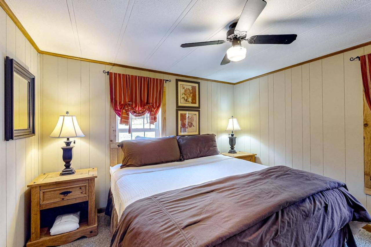 Pine Woods Cabin McHenry Esterno foto